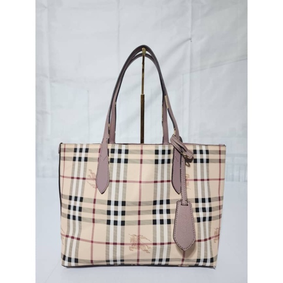 Authentic BURBERRY Grainy Calfskin Haymarket Check Medium Reversible Tote Bag - Picture 1 of 13